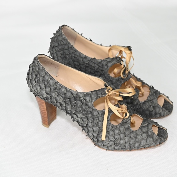 Gwendolyn Carrie Leather Lace Up Heels - Picture 3 of 13